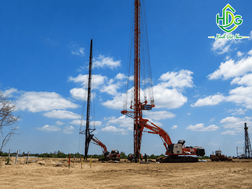 Khảo sát và san gạt mặt bằng trước khi thi công bấc thấm