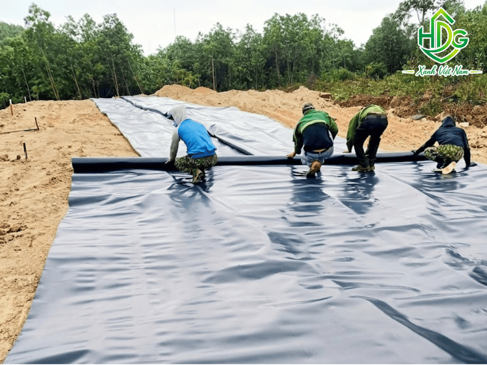 Đường hàn kép đạt chuẩn kỹ thuật với kênh khí ở giữa phục vụ công tác thử áp suất.