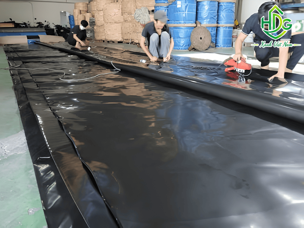 Thử nghiệm áp lực khí nén trên kênh rỗng của đường hàn kép bạt HDPE.