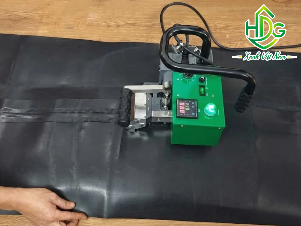 Đường hàn kép 17mm x 2 của máy hàn bạt hdpe tự động SY-10