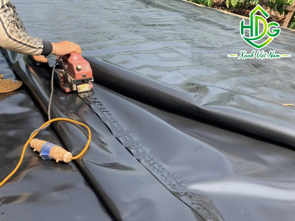 Ứng dụng Máy hàn bạt nhựa HDPE JIT-810 800W đè bạt 15cm