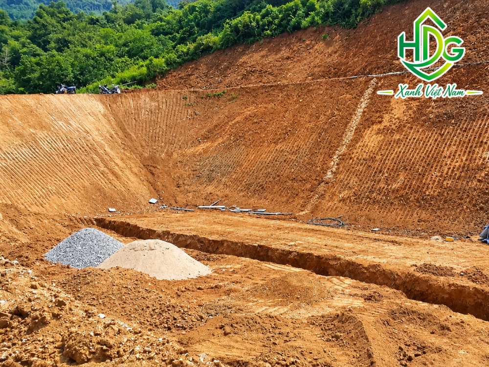 Phương pháp thi công bãi rác lót bạt chống thấm HDPE