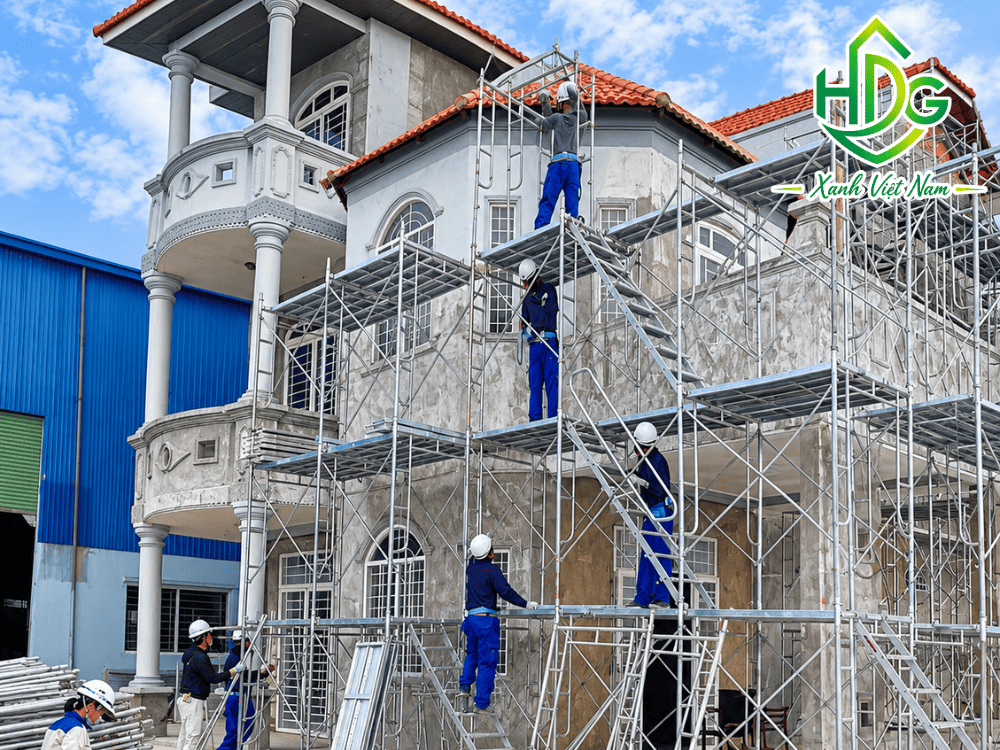 Cùm giáo đơn có thể hỗ trợ việc liên kết thêm các thanh ống