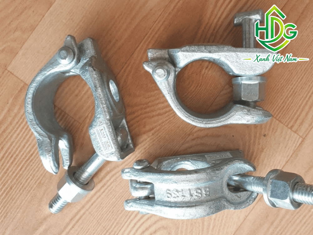Cùm giáo thường được sử dụng trong môi trường có độ ẩm cao