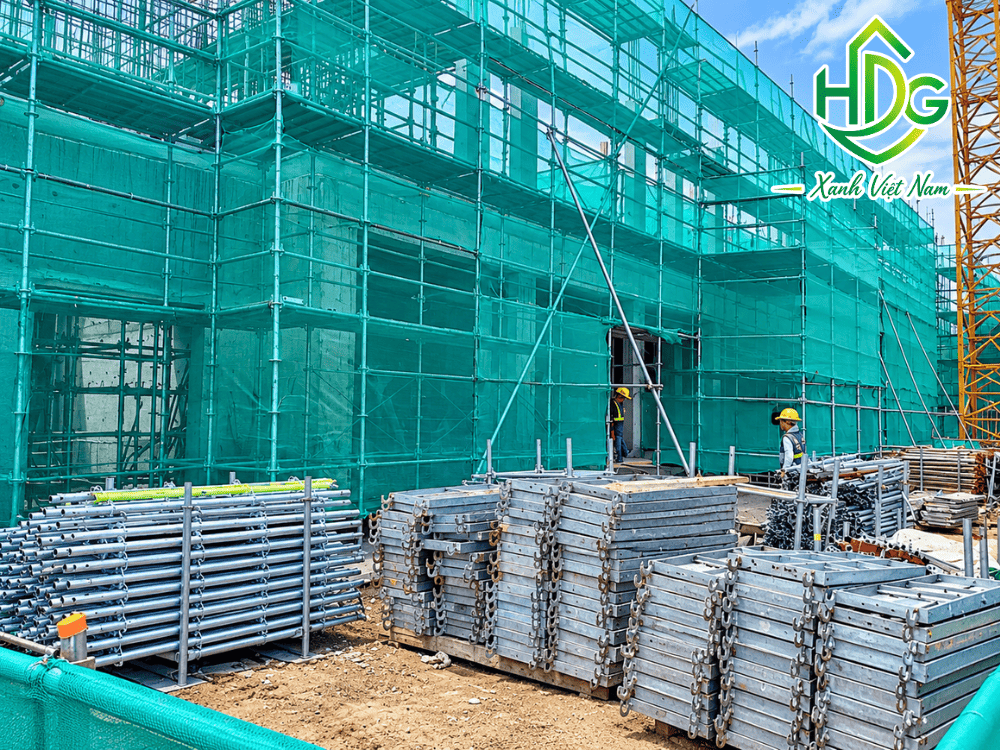 Muốn thi công lưới bao che cần khảo sát và chọn sản phẩm phù hợp
